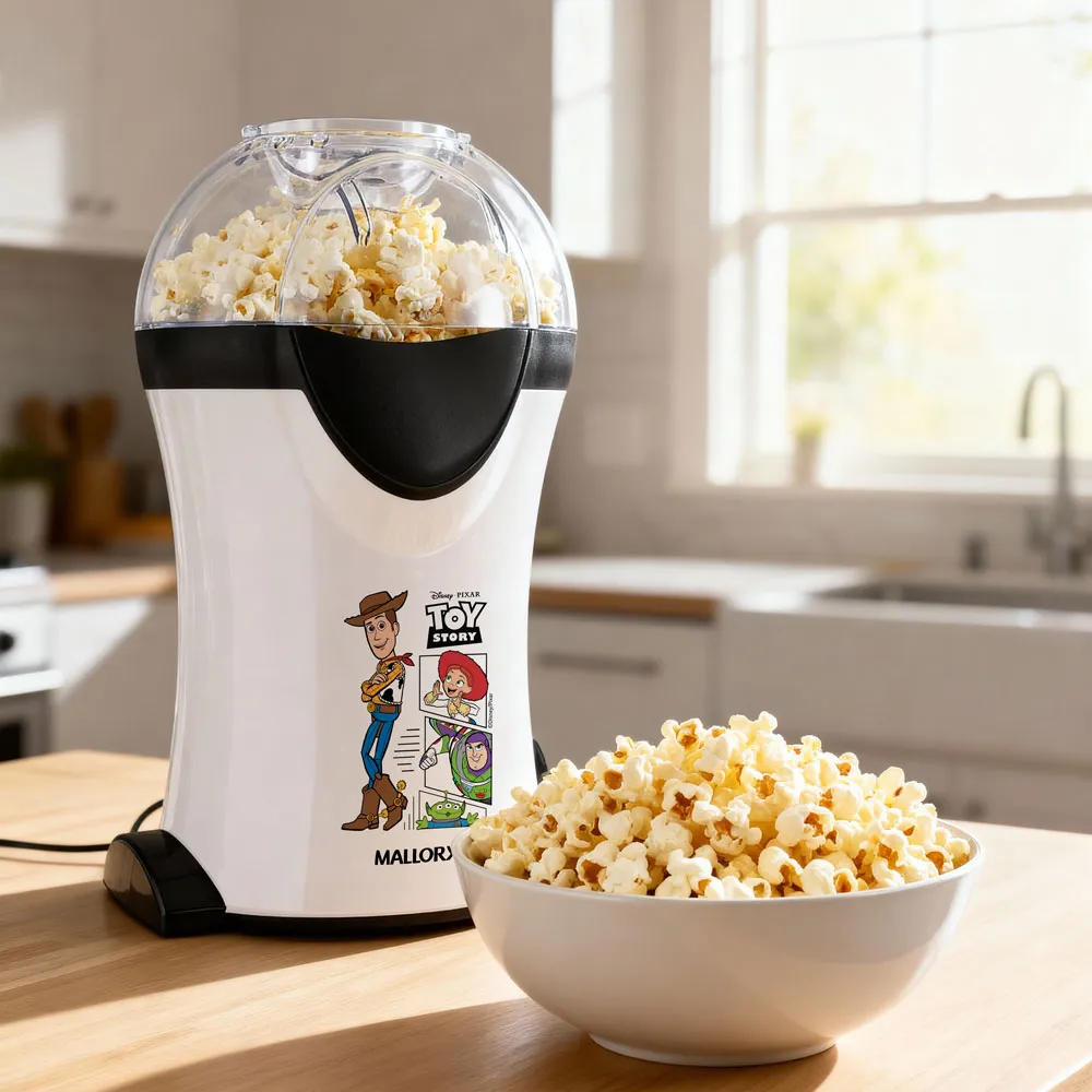 Pipoqueira Elétrica Toy Story – Pipocas Sequinhas e Sem Óleo, Bocal Expedidor, Copo Medidor para Manteiga e Pés Antiderrapantes